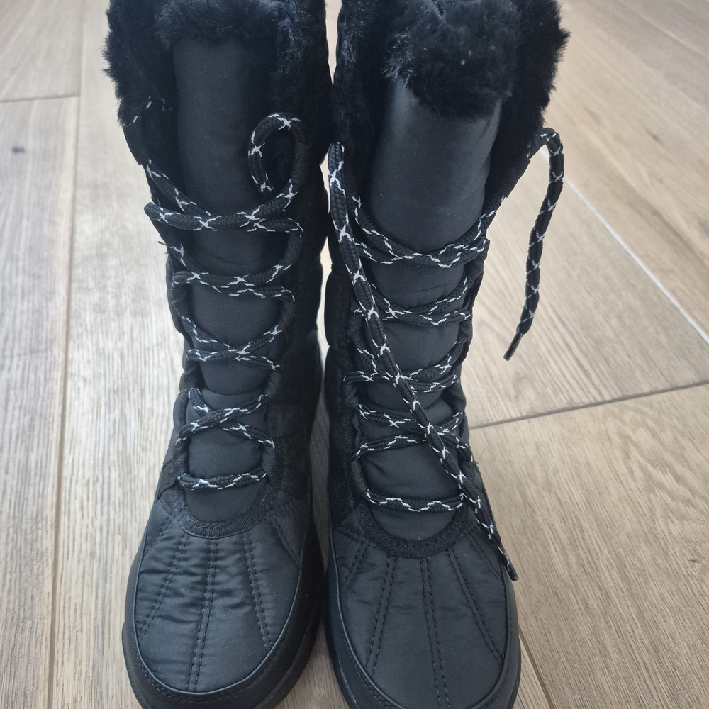 Sorel Black Quilted Winter Boots - Picture 3 of 8